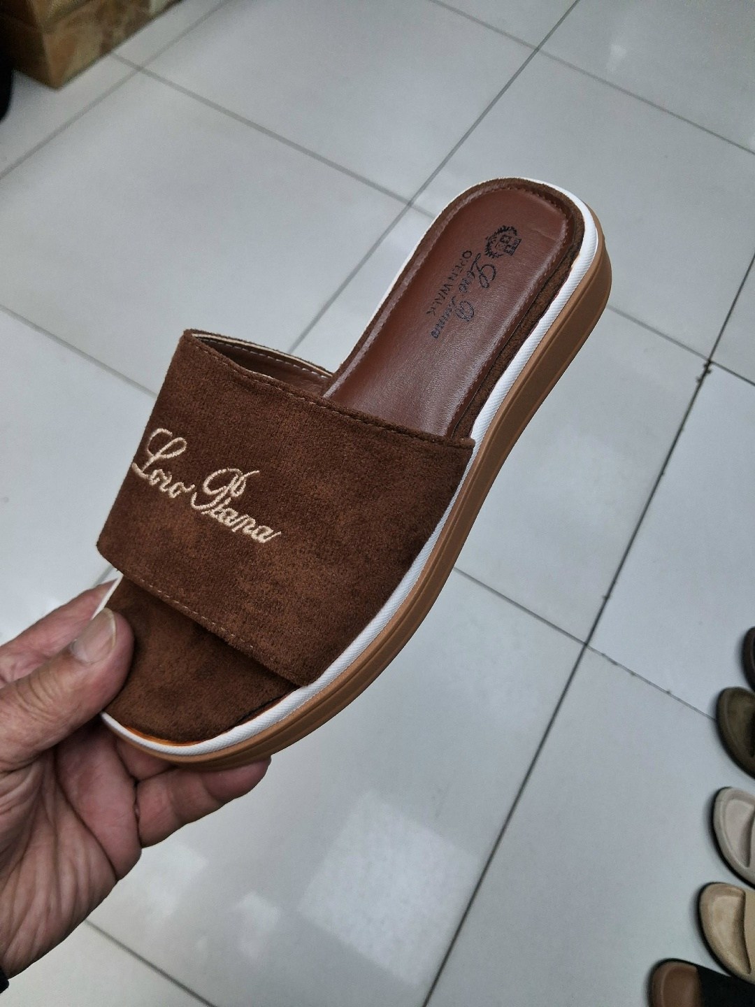 ,шлепанцы женские,женские тапки,шлепки женские,домашние женские тапочки