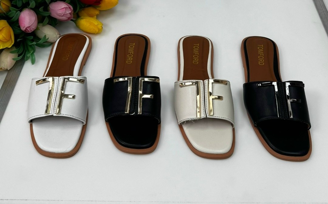 женские шлепанцы,шлепки женские,модные шлепанцы,,шлепанцы на плоской подошве