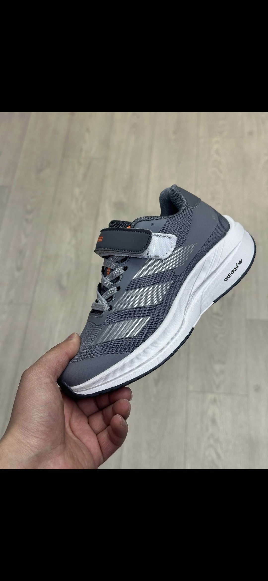 кроссовки adidas,кроссовки,кроссовки мальчику,baas кроссовки,кроссовки потерялись