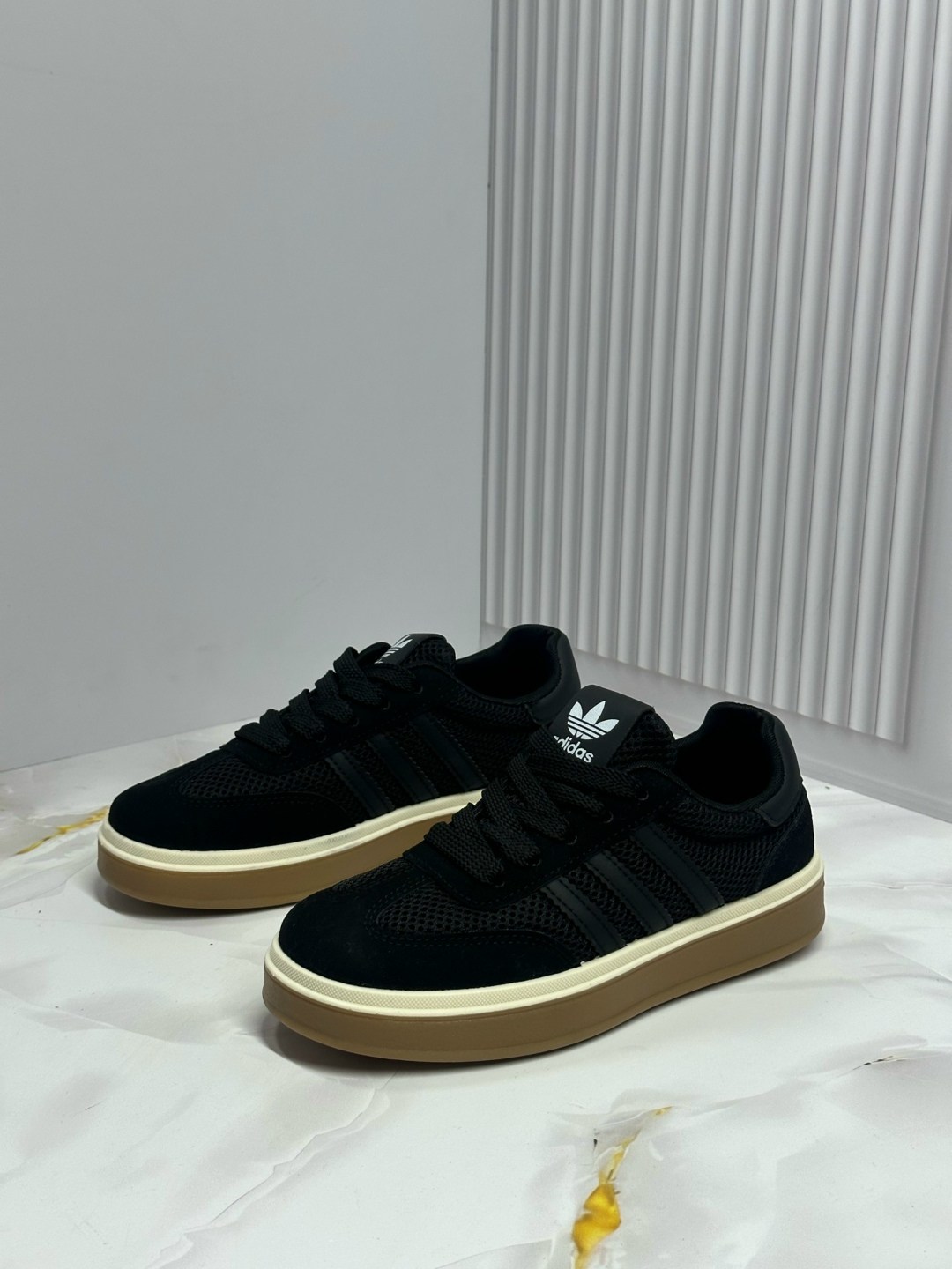 ,кроссовки adidas,кроссовки женскиe, женская,кроссовки кеды