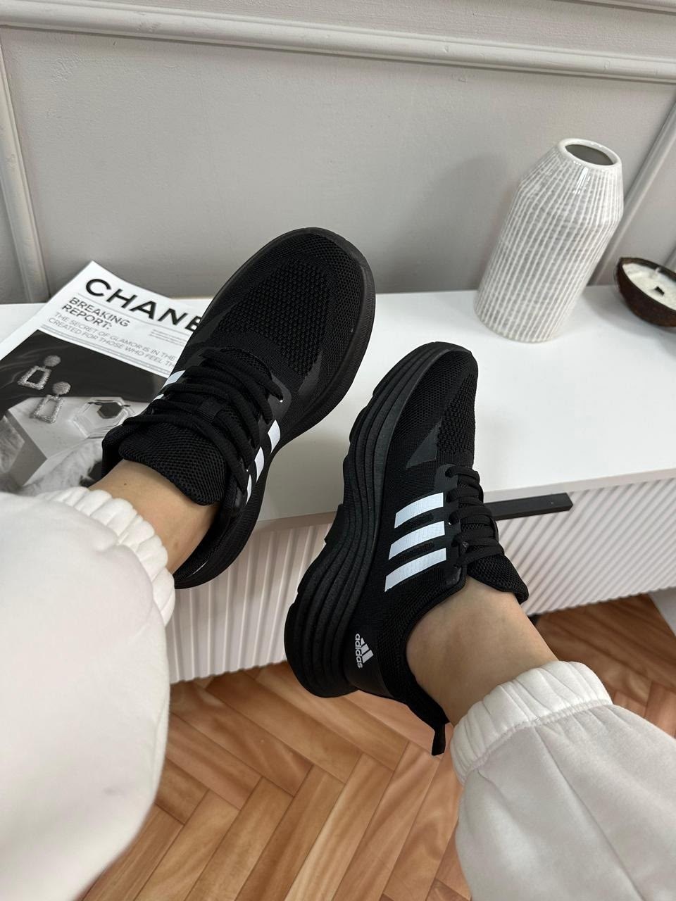 ,женские кроссовки,кроссовки adidas,спортивные кроссовки,повседневные кроссовки