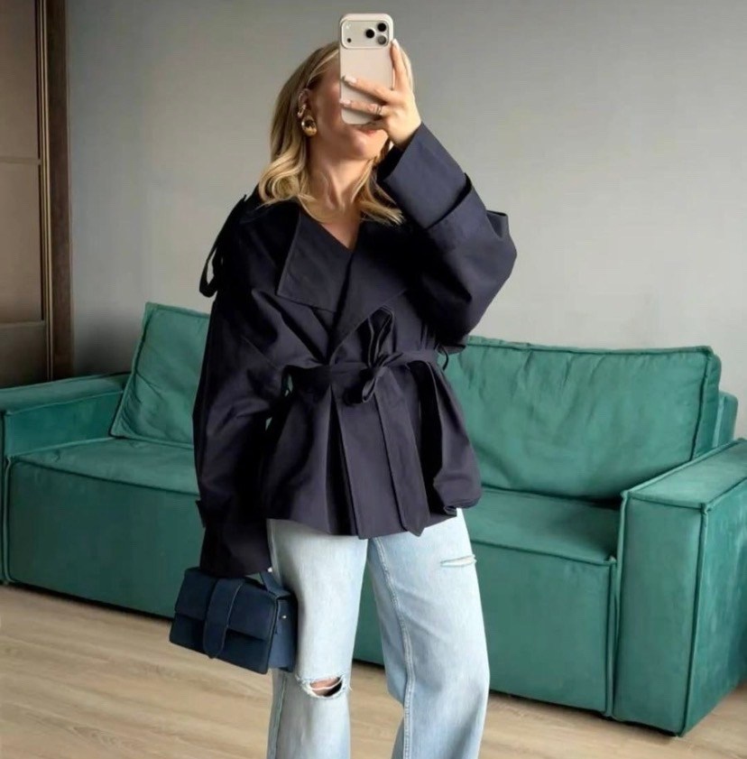 стильные наряды,тренч с поясом,короткий тренч,стили одежды кэжуал