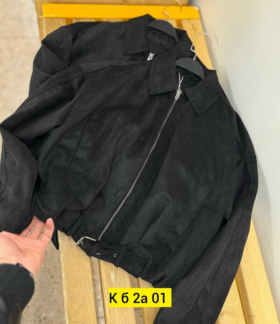 повседневная куртка,куртка бомбер,стильная куртка,женская куртка,куртка с карманами