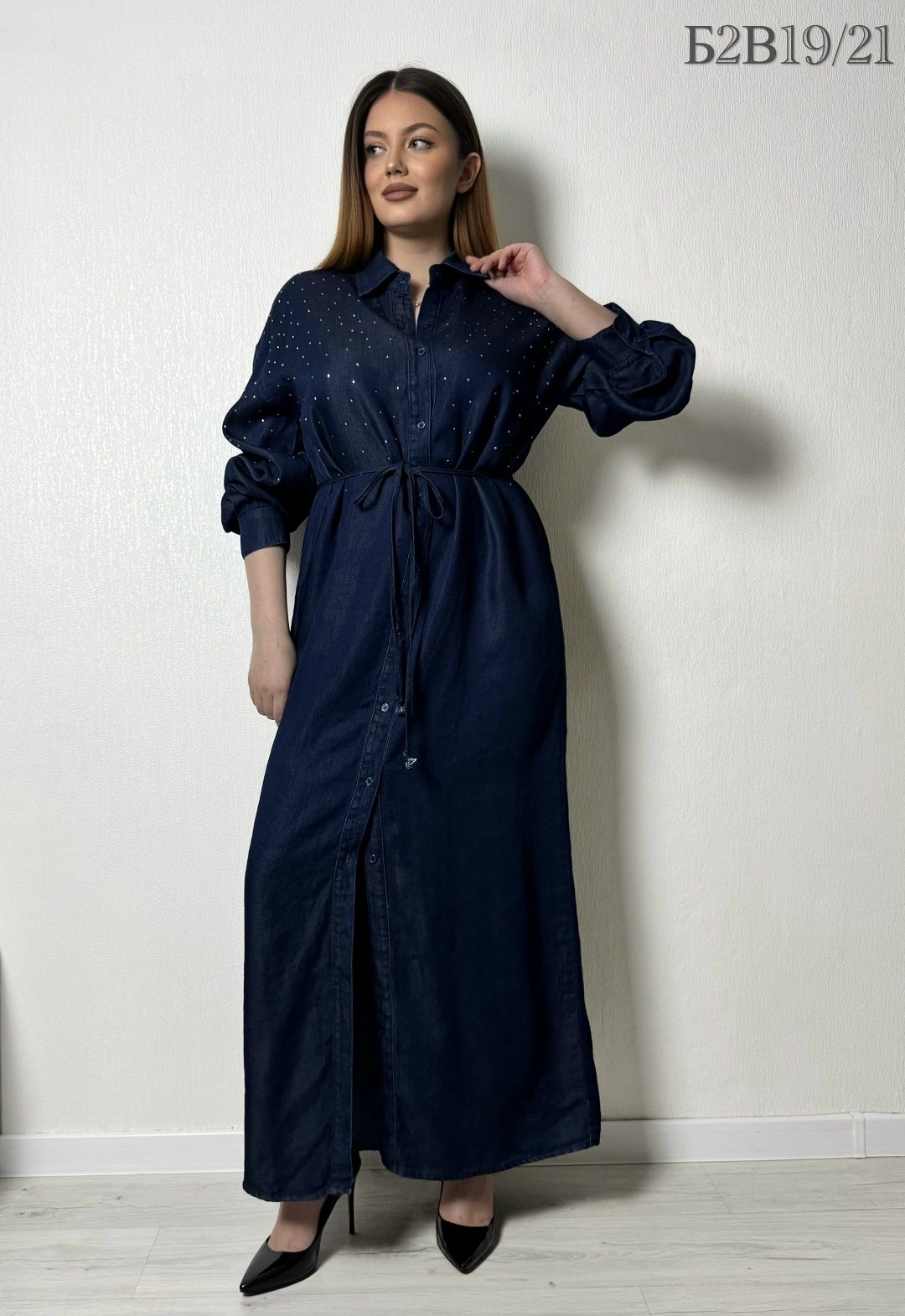 женское длинное джинсовое платье,платье джинс,джинсовое платье,женское джинсовое платье,платье рубашка джинсовое длинное офисное макси в пол aisha collection