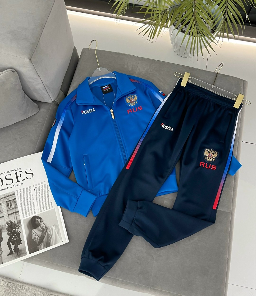 спортивный костюм russia,мужской спортивный костюм russia,спортивный костюм forward russia,белый парадный костюм форвард,спортивный костюм russia цвет белый