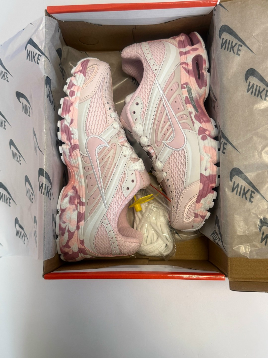 женские кроссовки nike,кроссовки nike initiator,кроссовки nike,кроссовки женский nike искусственные материалы,кроссовки