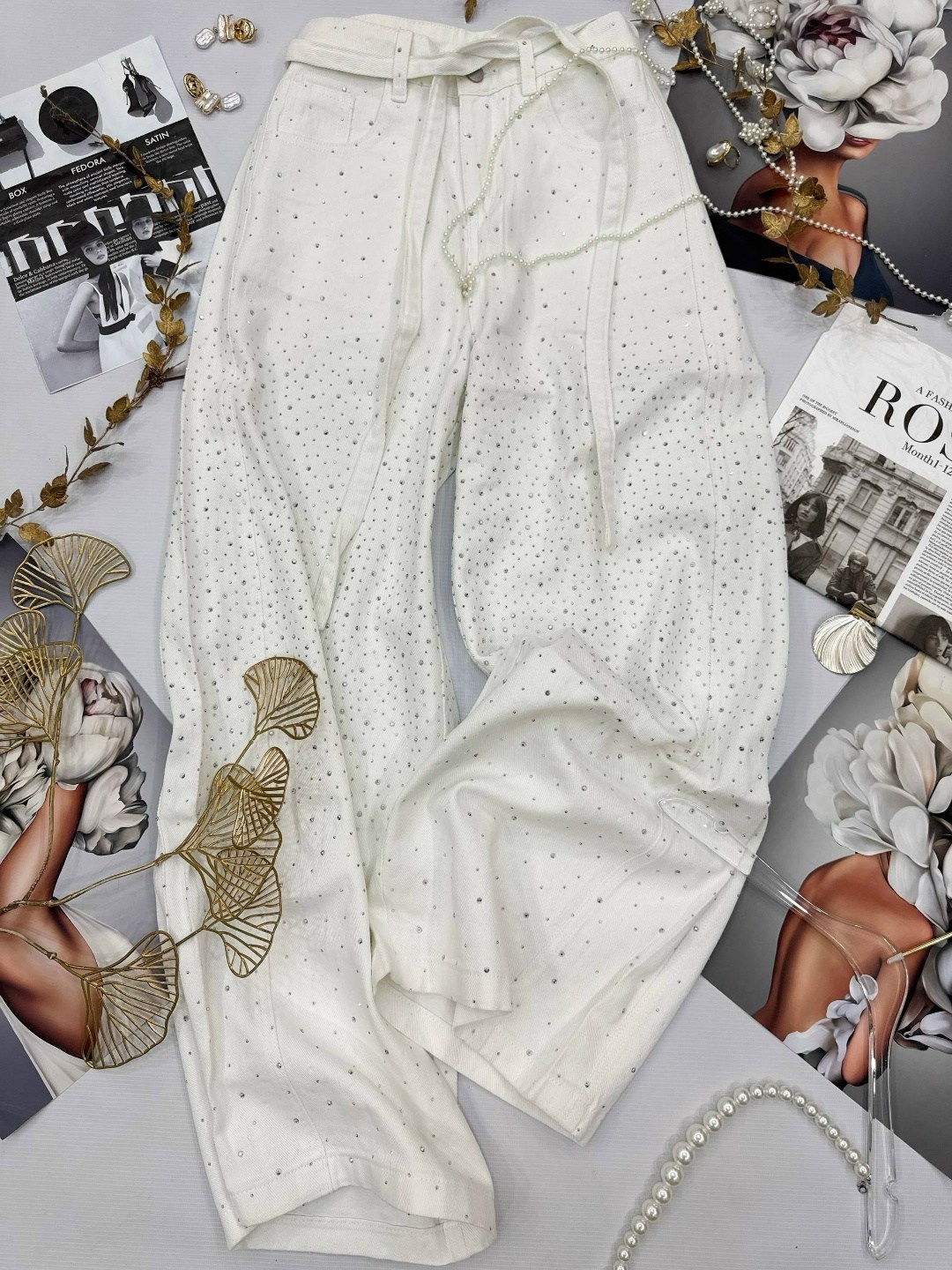 джинсы со стразами,женские джинсы со стразами,модные джинсы,женские джинсы,брюки джинсы