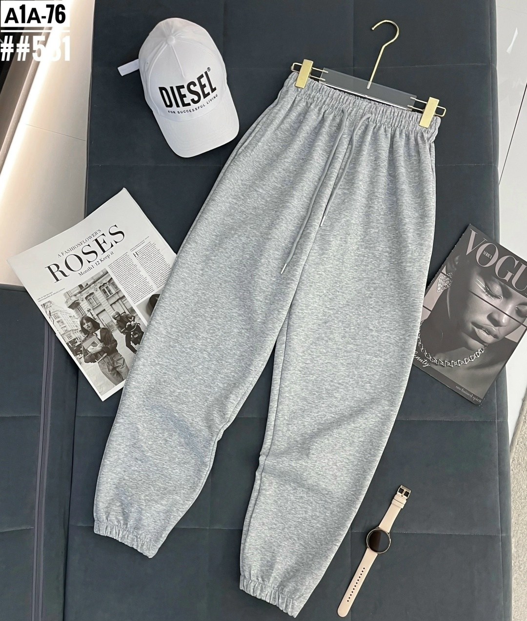 брюки спортивные,спортивные штаны,серые широкие спортивные штаны,брюки спортивные штаны,брюки свободные