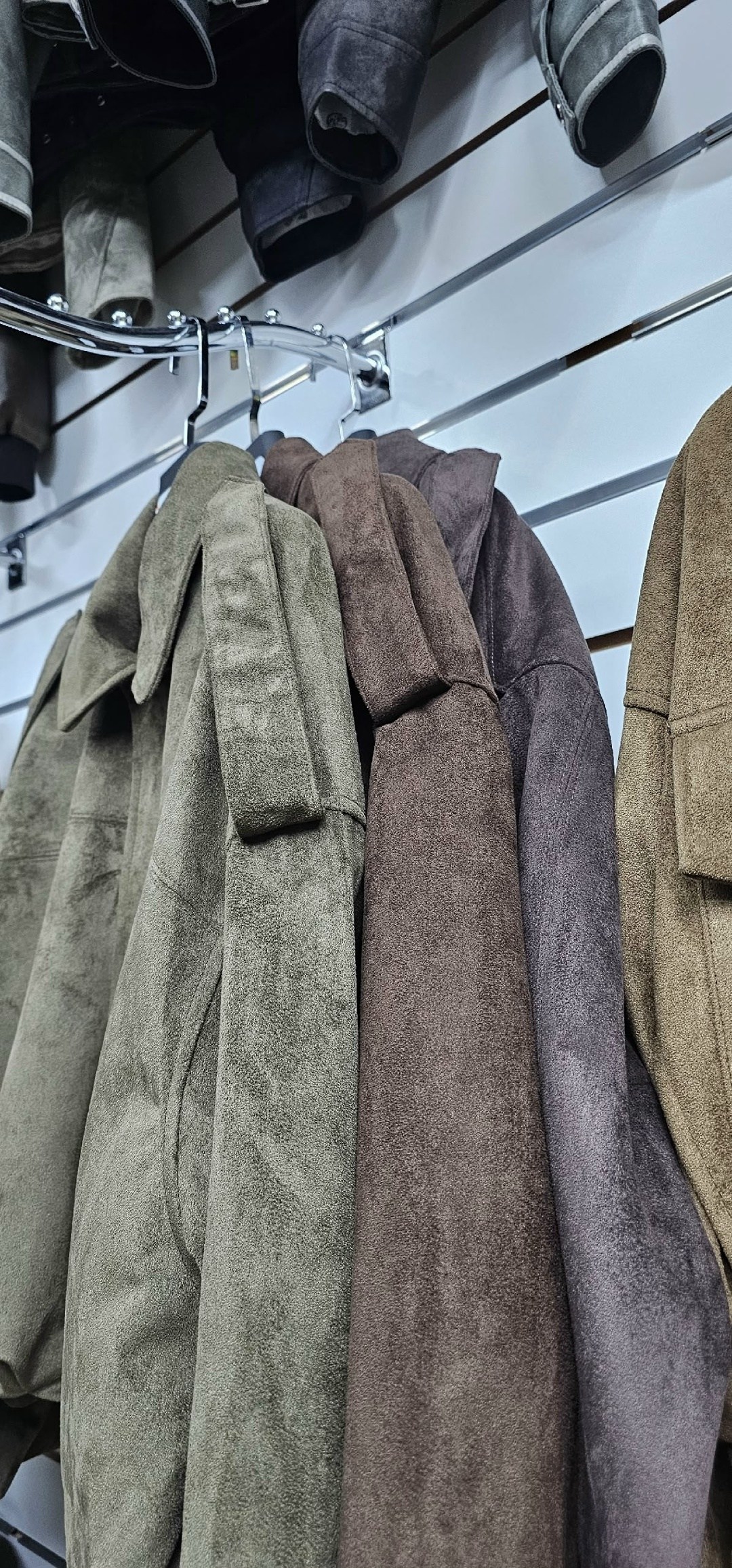 куртка бомбер,куртка замшевая,короткие куртки,женская куртка