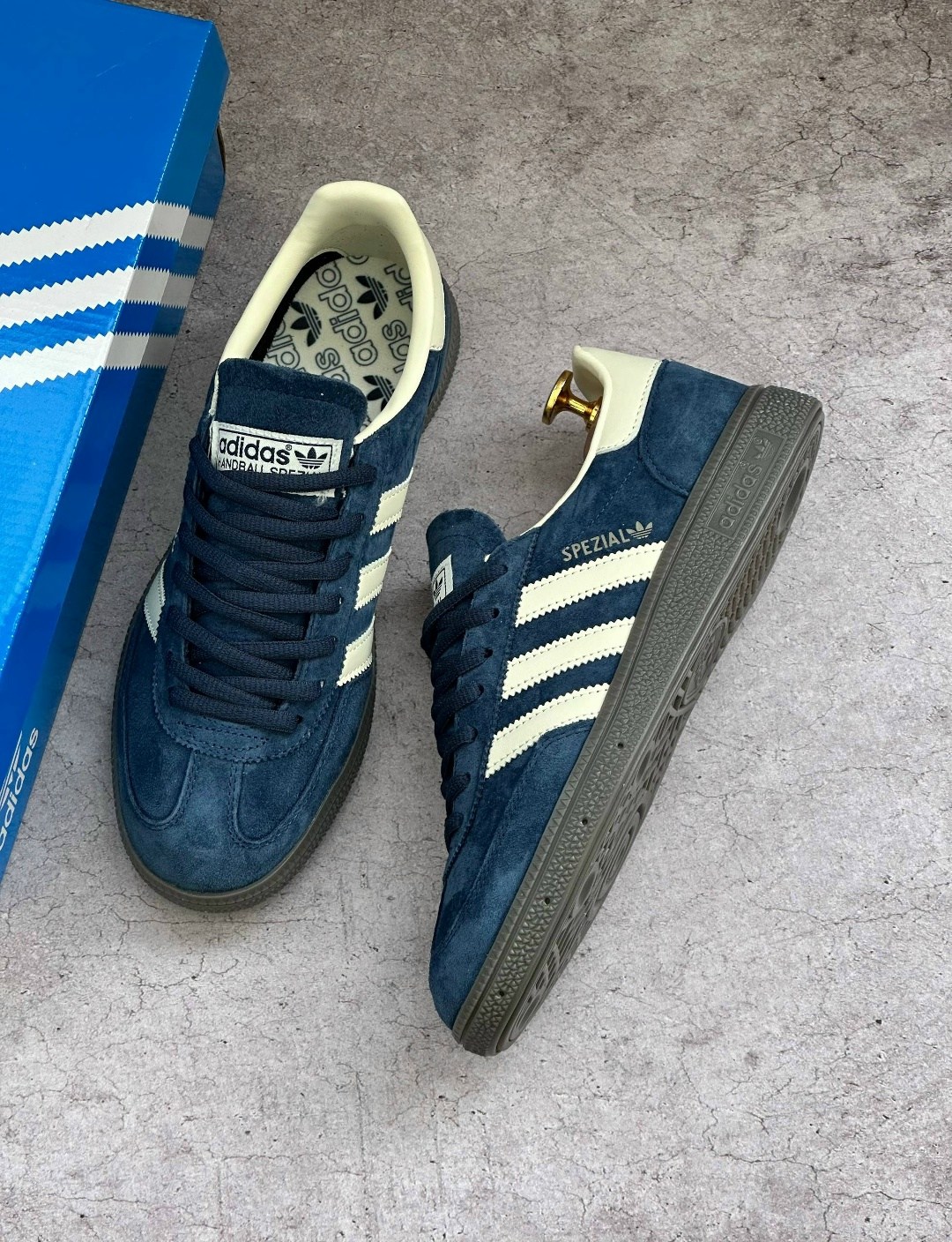 adidas handball spezial,кроссовки spezial adidas,детские кроссовки handball spezial j adidas originals темно-синий,adidas originals handball spezial,кроссовки adidas handball spezial