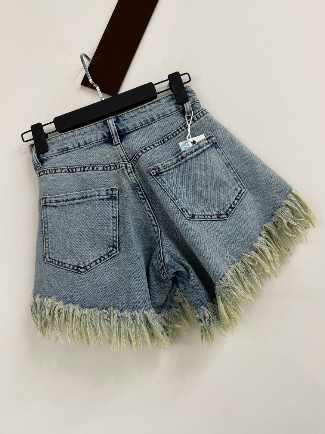 джинсовые шорты с бахромой,шорты джинсовые женская,шорты джинсовыe,женские джинсовые шорты с высокой талией,женские джинсовые шорты с кисточками