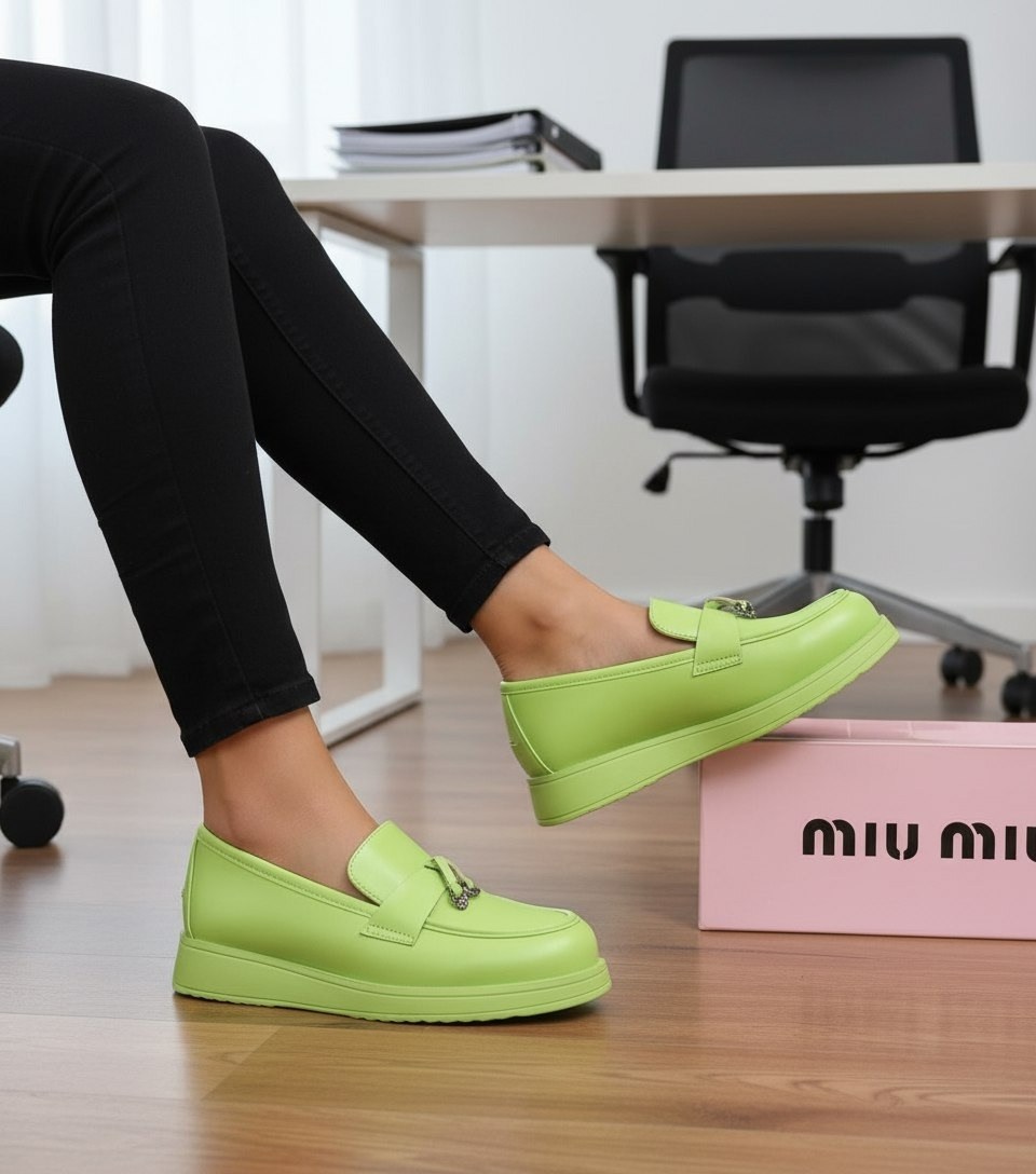 лоферы женские,,лоферы,черные лоферы женские,лакированные лоферы на массивной подошве