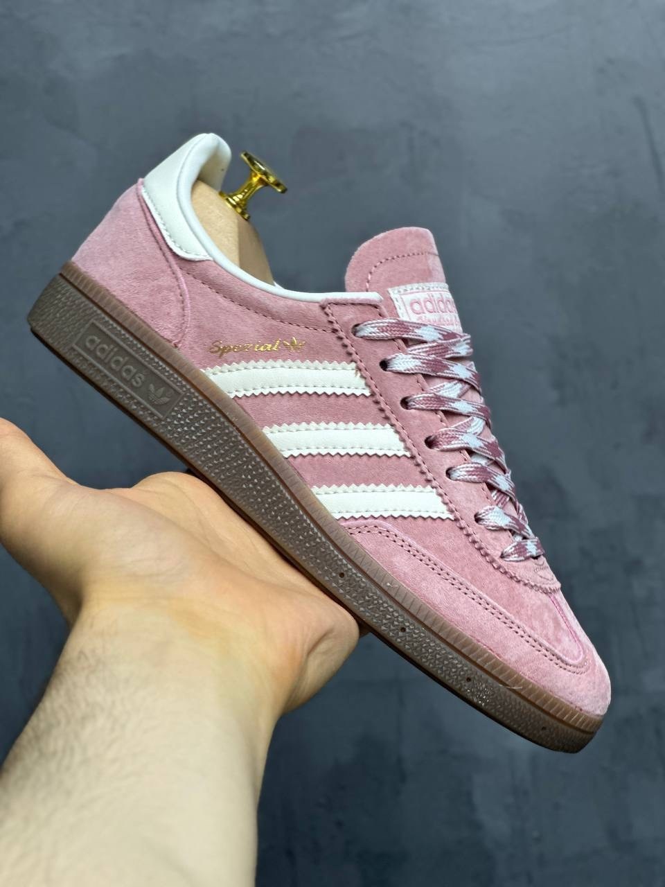 ,кроссовки adidas originals handball spezial,кроссовки adidas spezial,adidas spezial розовые,женские кроссовки adidas