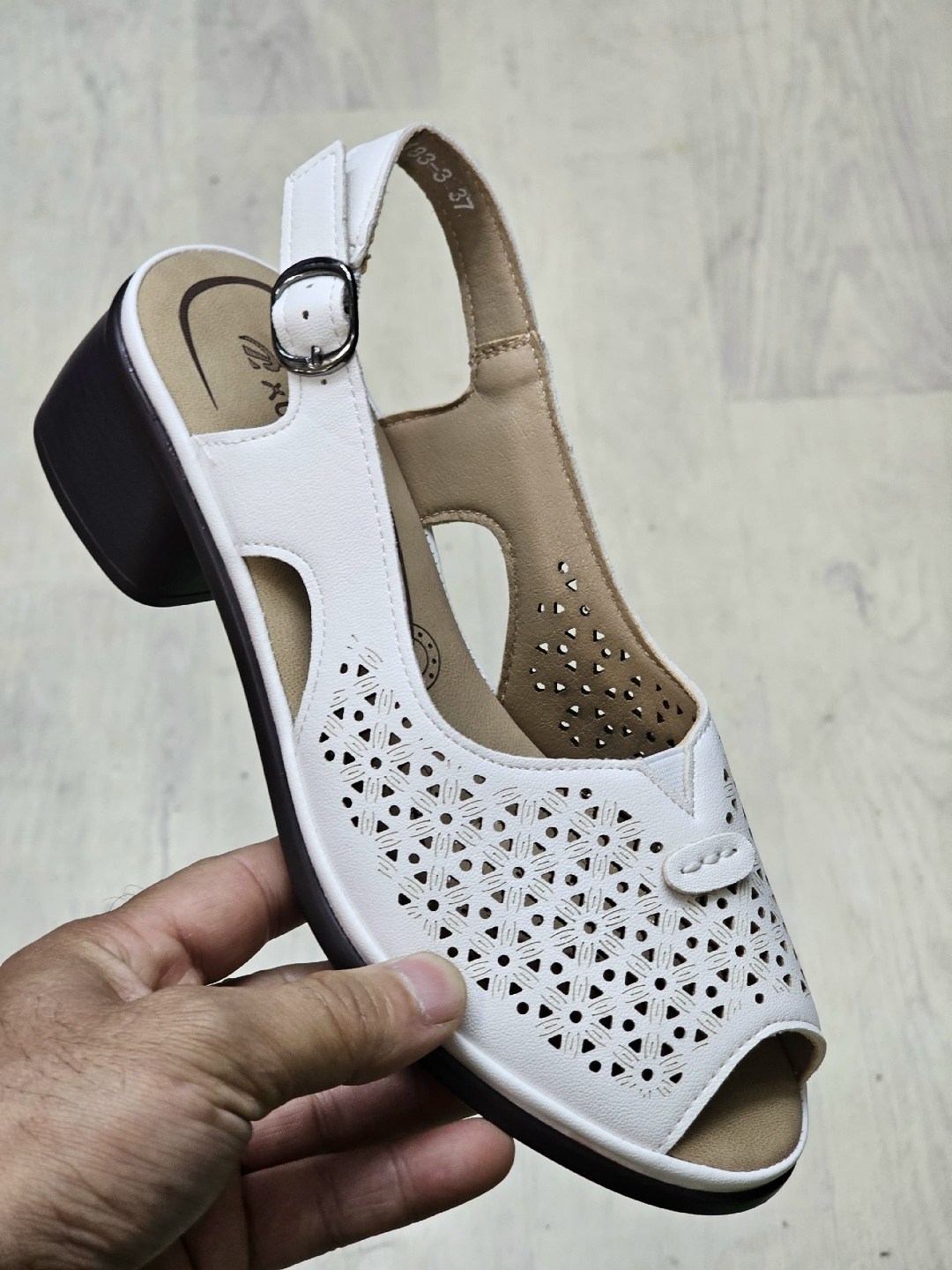 босоножки женские,,босоножки летние,босоножки с перфорацией,босоножки baden