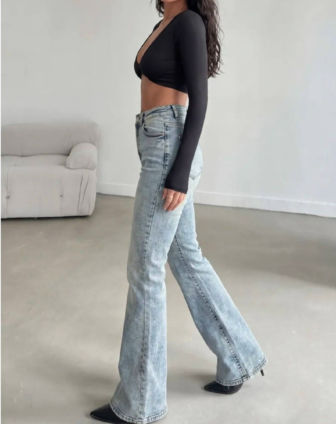 джинсы клеш женские,джинсы-клеш от колена,женские джинсы,джинсы клёш,модные джинсы