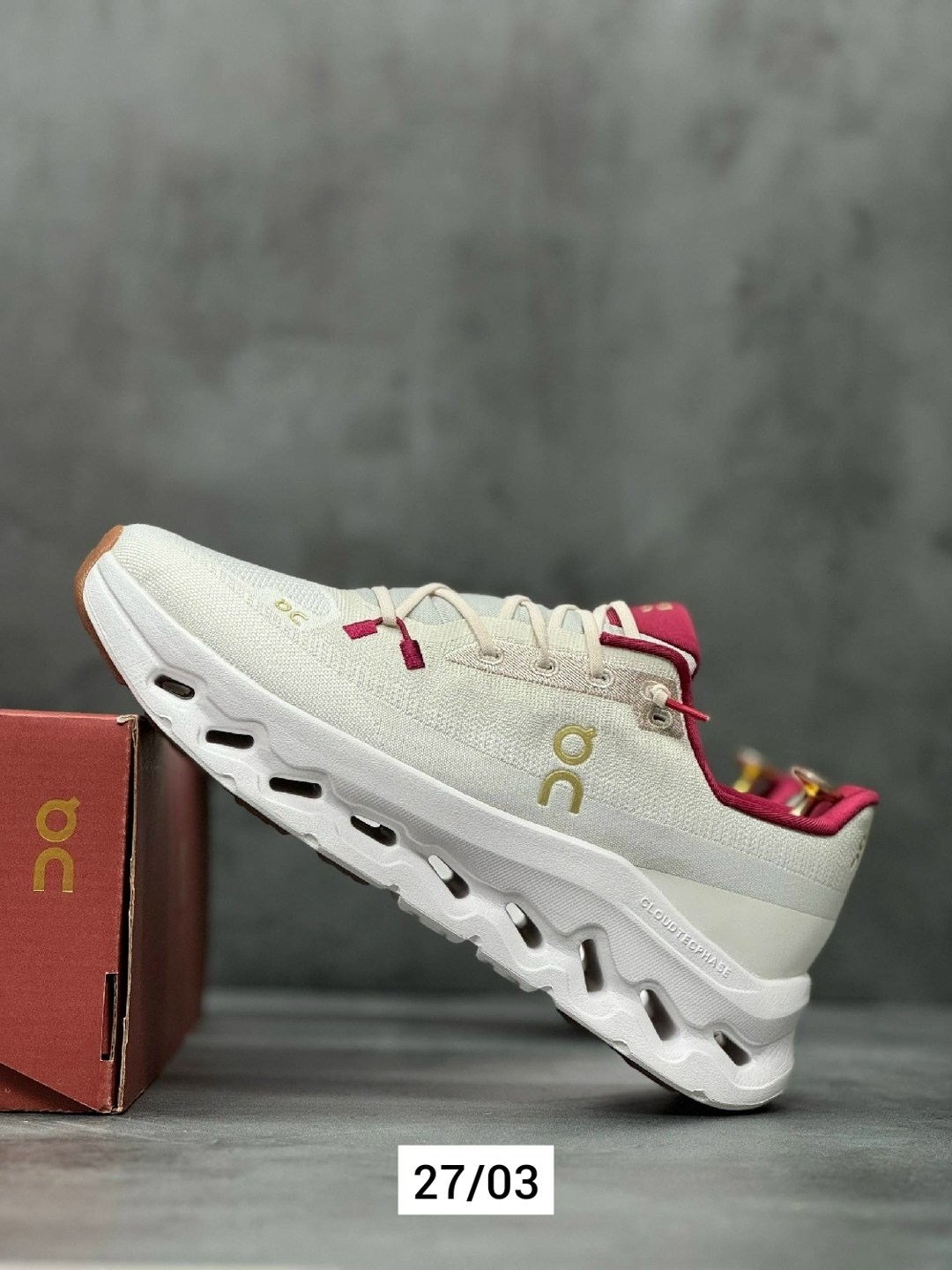 кроссовки on,спортивная ,кроссовки женскиe,on cloud кроссовки,повседневные кроссовки