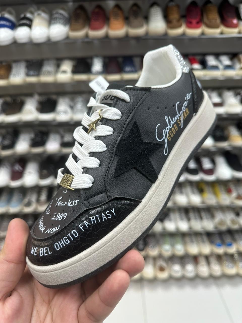 ,кроссовки женскиe,кроссовки golden goose с пайетками на платформе,кроссовки golden goose,кеды golden goose