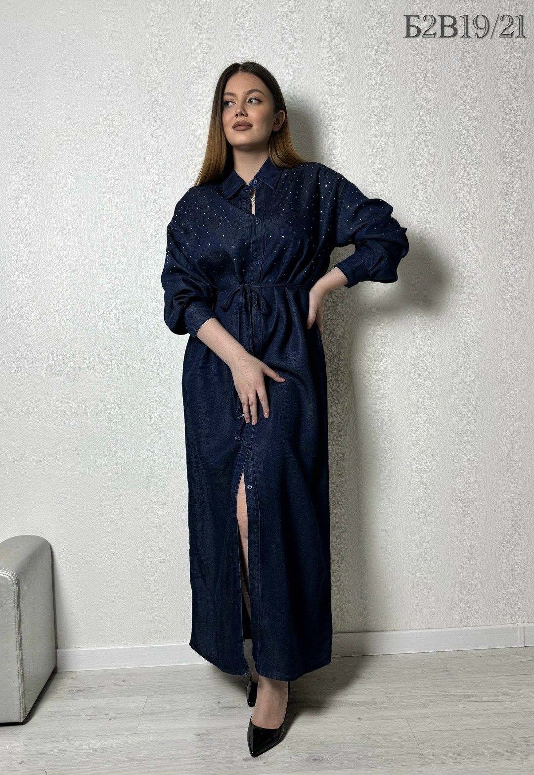 женское длинное джинсовое платье,платье джинс,джинсовое платье,женское джинсовое платье,платье рубашка джинсовое длинное офисное макси в пол aisha collection