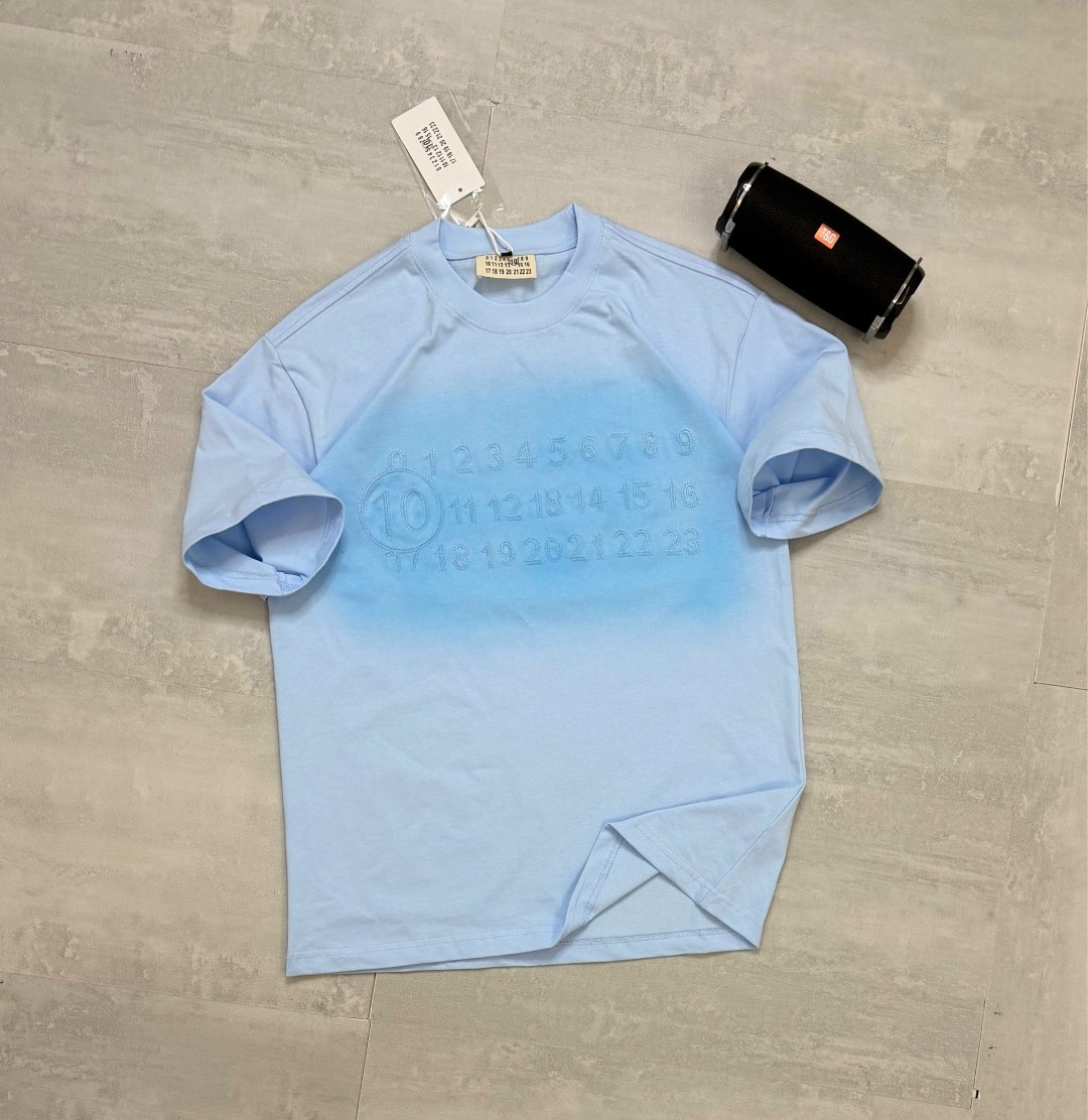 мужская футболка,футболка голубая,футболка,брендовые футболки