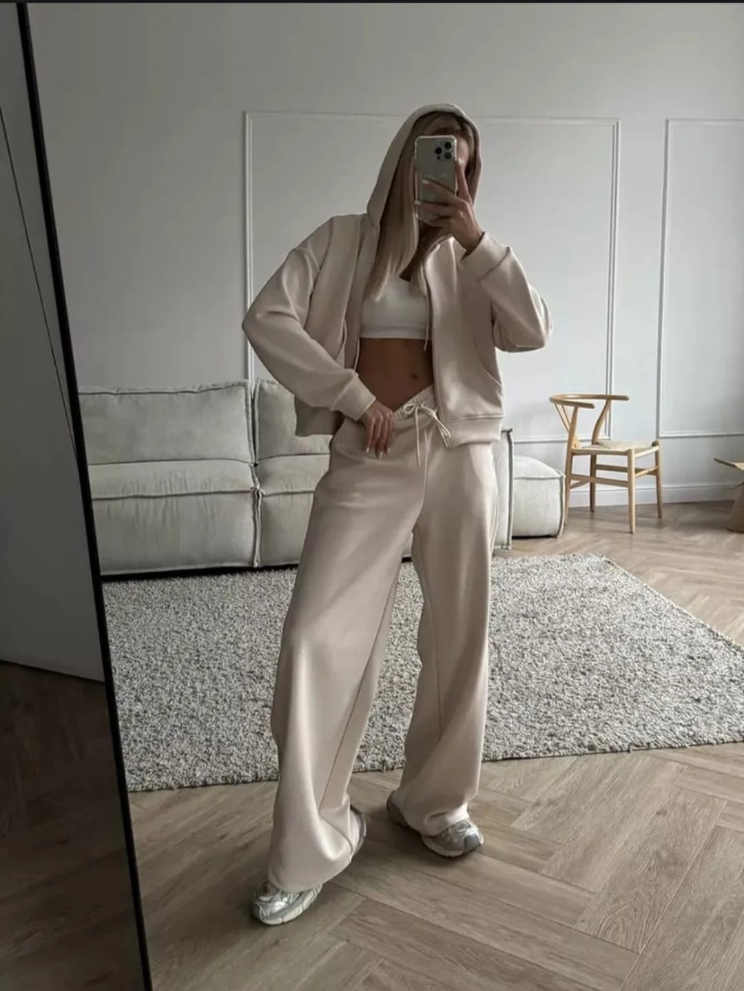 костюм спортивный,стильные костюмы,спортивный костюм с двойным капюшоном кофта и штаны,костюм спортивный светло-серый,костюм женский