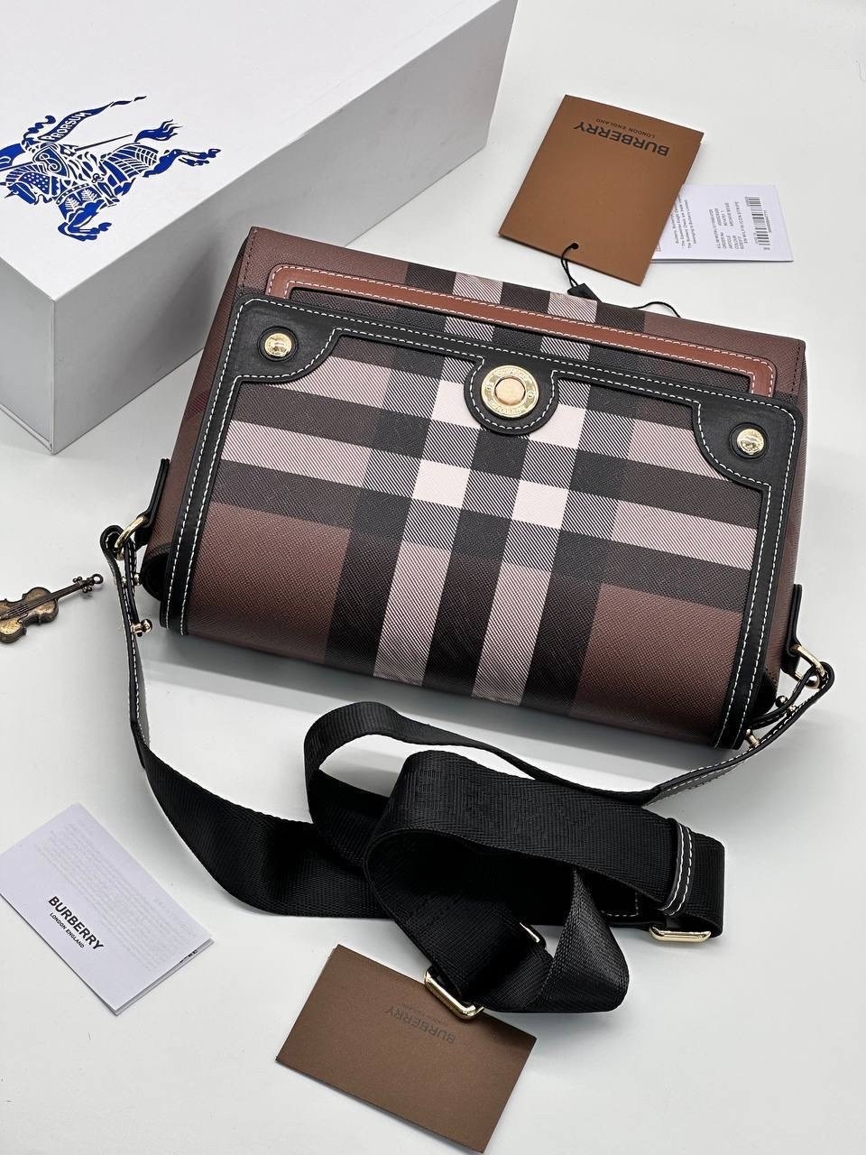 сумка burberry,сумка burberry женская,сумка через плечо burberry,сумка на плечо burberry,сумка тоут burberry