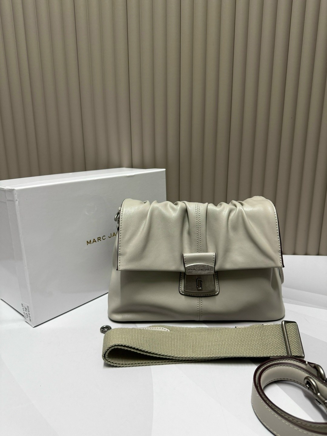 сумка,сумки женская,бежевая сумка,сумки на плечо,модная женская сумка