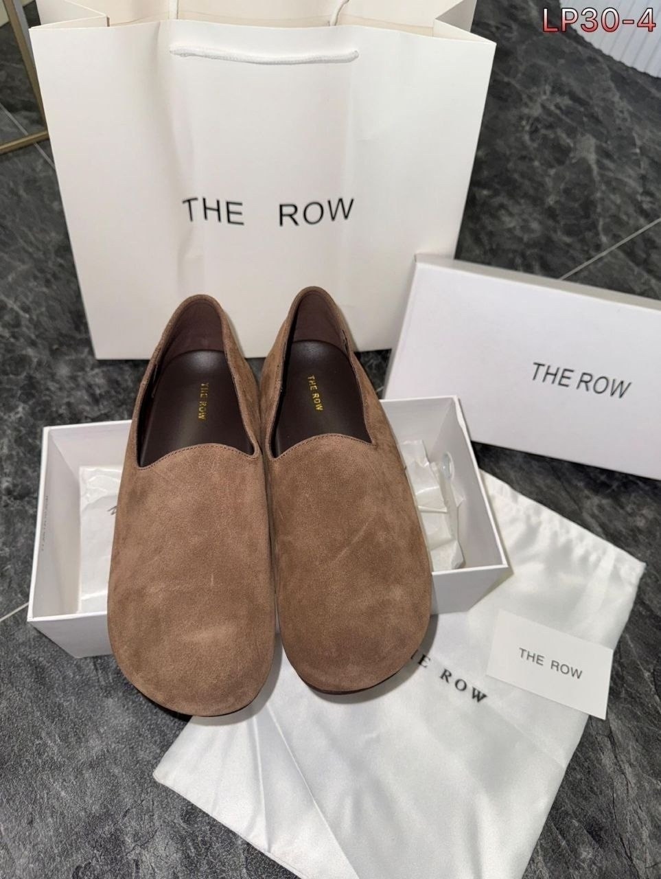 замшевые лоферы,женские замшевые коричневые лоферы the row с мехом,лоферы the row,лоферы женские замшевые,замшевые мокасины лоро пиано