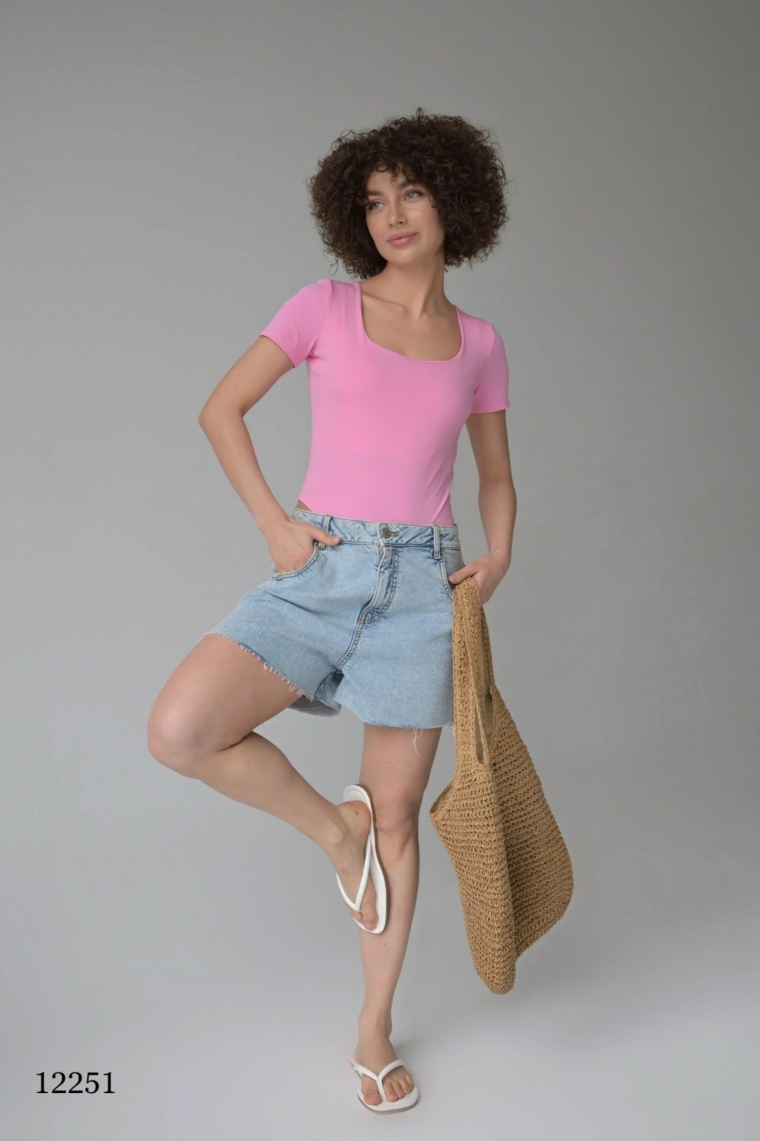 футболки женская,топ женский,футболки базовая,футболки белые,белая футболка женская