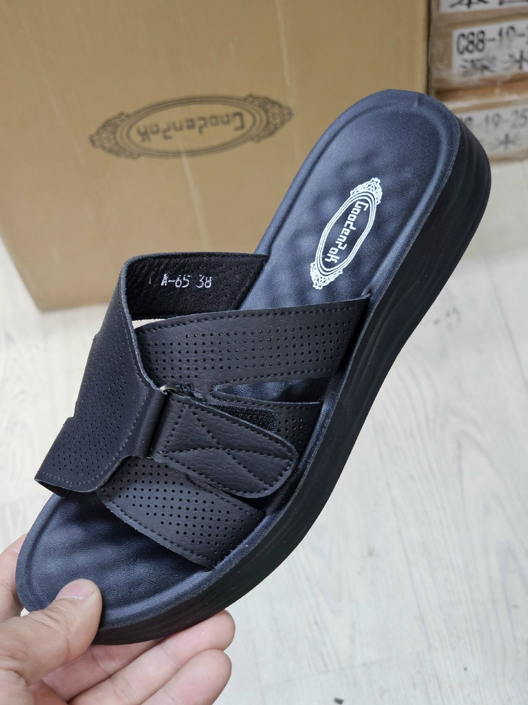 ,мужские шлепанцы,сандалии мужские,мужские шлепки,шлепки кожаные