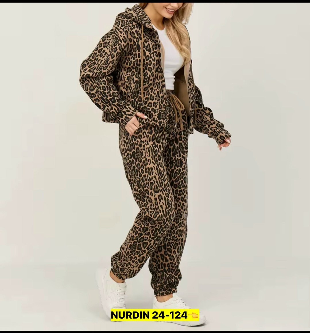 женский спортивный костюм с леопардовым принтом,леопардовый костюм,женский костюм,костюм на флисе,леопардовый костюм двойка