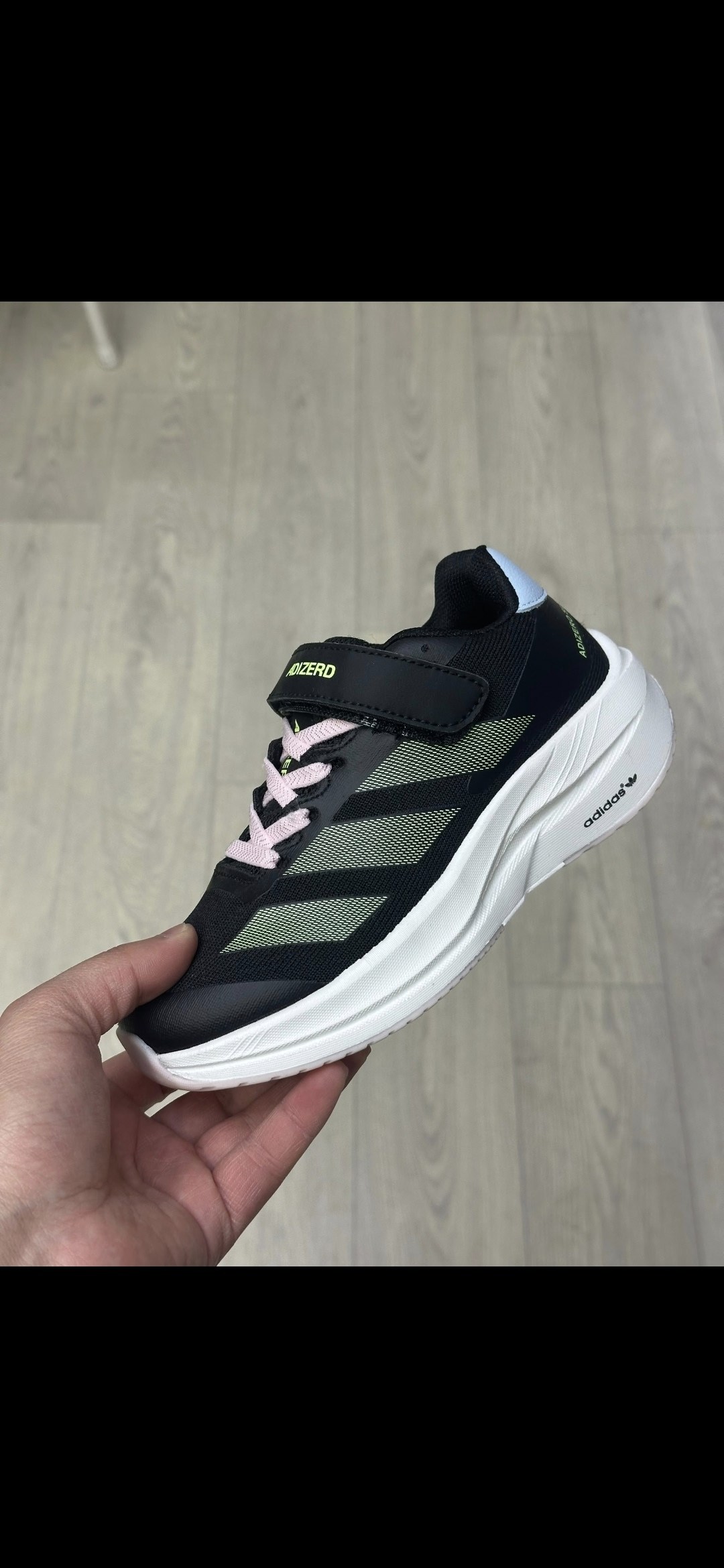 кроссовки adidas,кроссовки,кроссовки мальчику,baas кроссовки,кроссовки потерялись