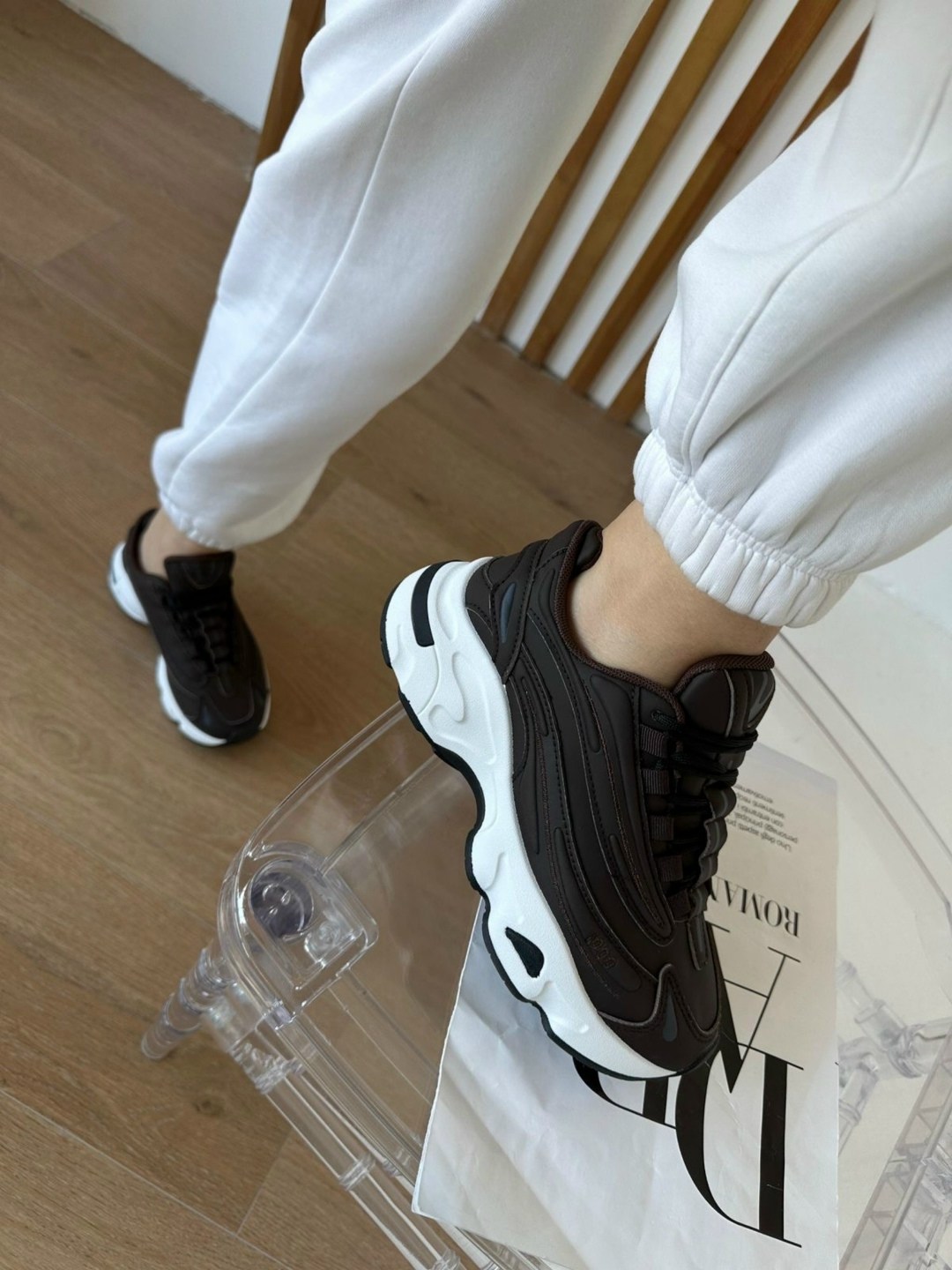 кроссовки женскиe,, женская,кроссовки женские черные,черные кроссовки