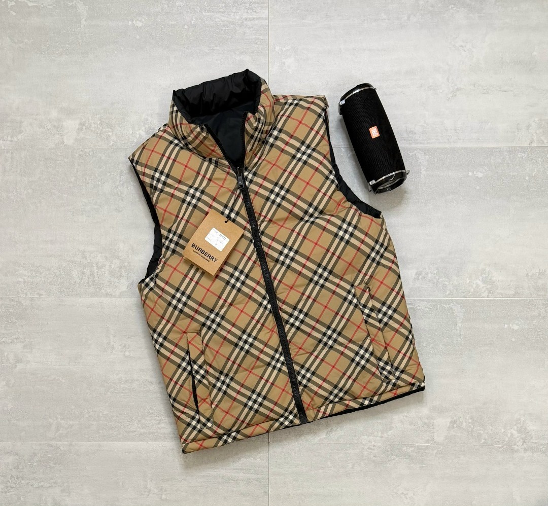 жилетка burberry,жилет burberry,жилетка барбери,бербери жилетка,жилетка безрукавка мужская burberry