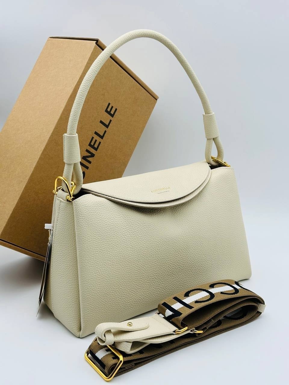 сумка,сумка женская,брендовые сумочки,стильная сумочка,сумка coccinelle