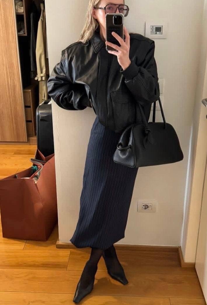 кожаная куртка,кожаная куртка оверсайз,vintage 90s bella hadid style oversized leather bomber jacket,оверсайз куртка,куртка кожаная женская