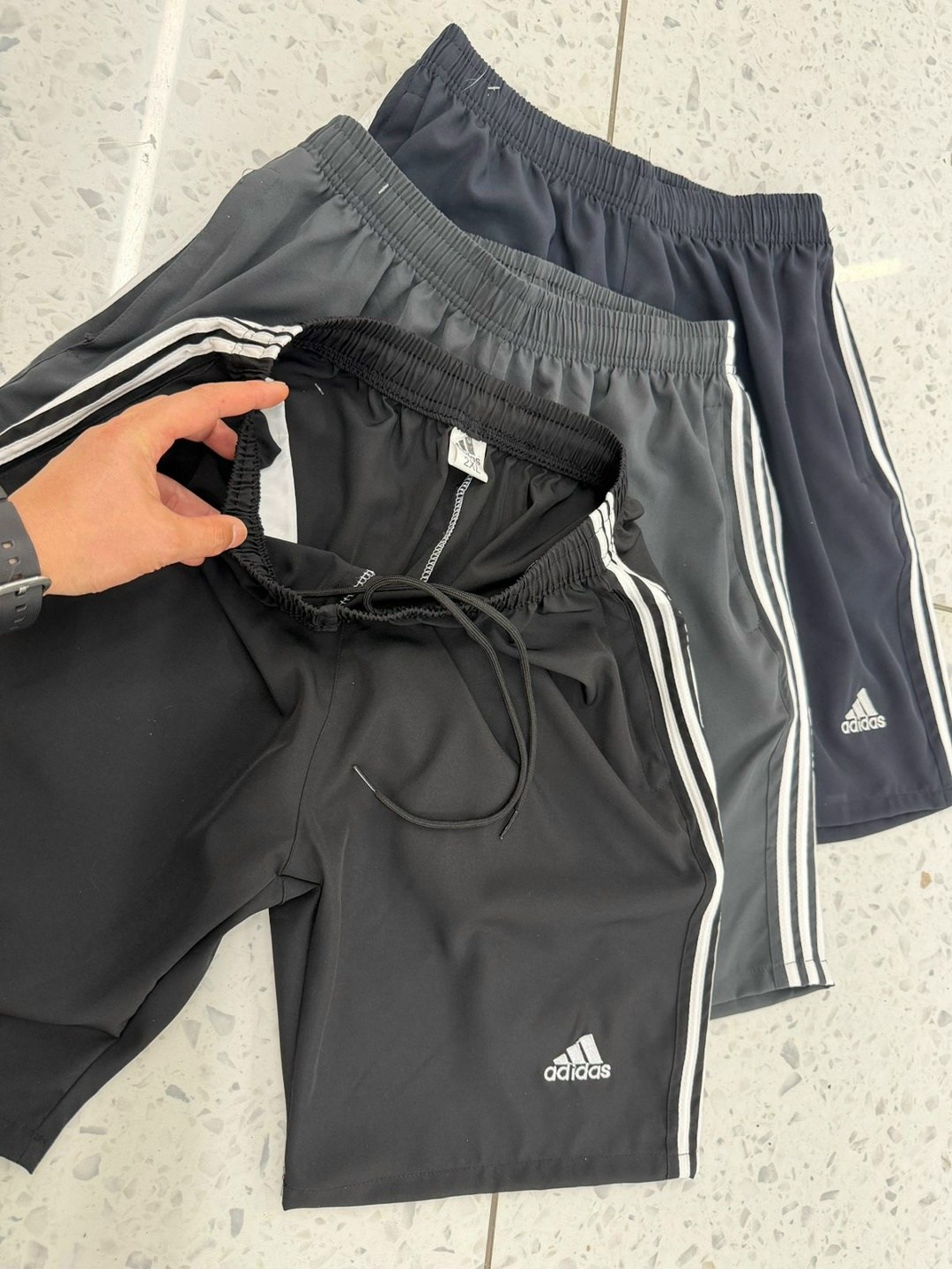 шорты для плавания adidas,шорты adidas,шорты мужские adidas,шорты спортивные adidas,мужские спортивные шорты adidas