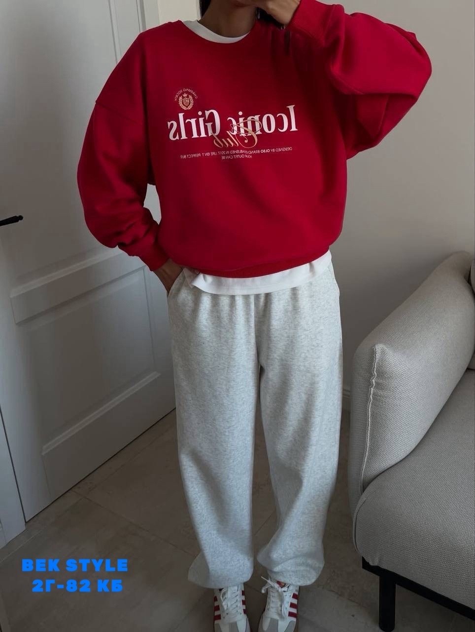 свитшот оверсайз бордовый с принтом old money assertive,женский свитшот оверсайз,костюм женский спортивный,женский костюм