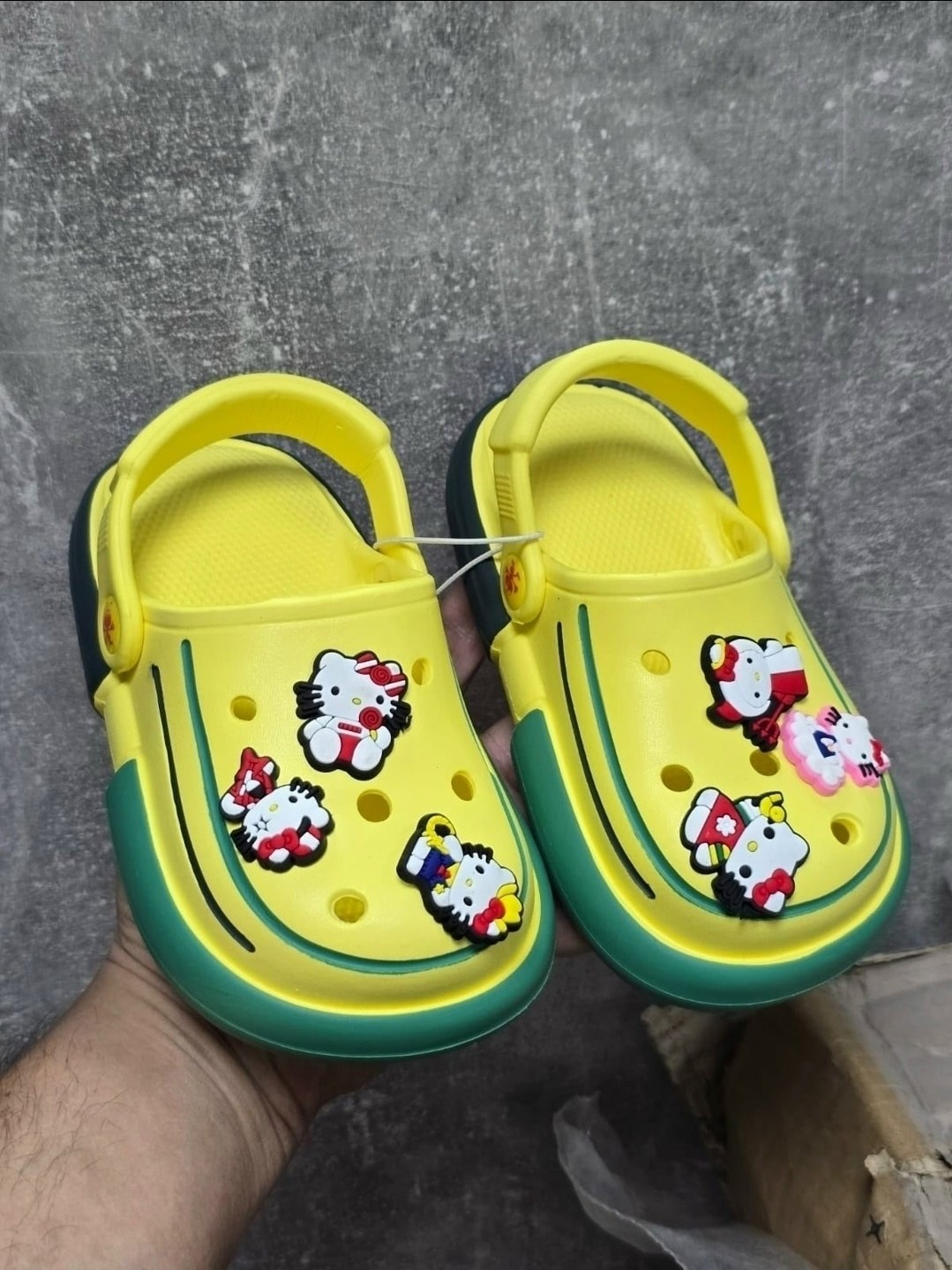 кроксы с хелло китти,кроксы детские,,кроксы с мультяшками,детские сандалии