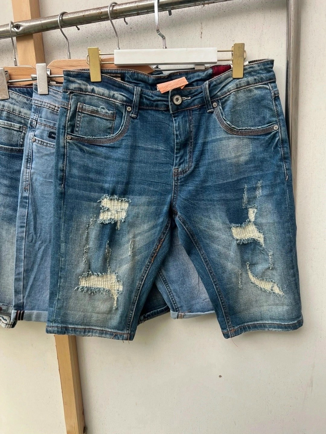 мужские джинсовые шорты,джинсовые шорты,шорты мужские,черные джинсовые шорты,шорты мужские джинсовые летние