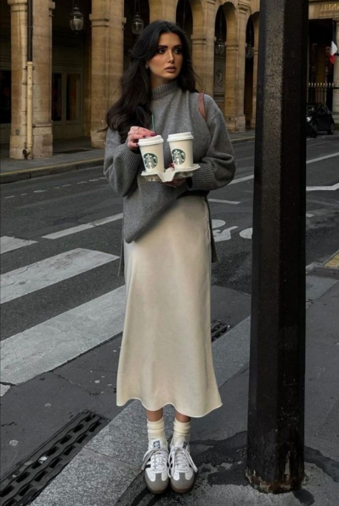 стильные наряды,стиль одежды,юбка в бельевом стиле,атласная юбка,атласная юбка миди zara экрю