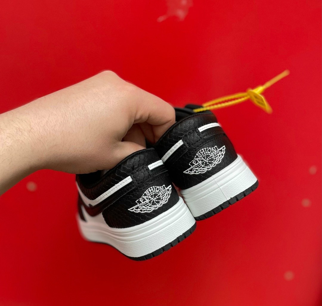 кроссовки,,кроссовка,кроссовки мужские nike air jordan 1,женские кроссовки