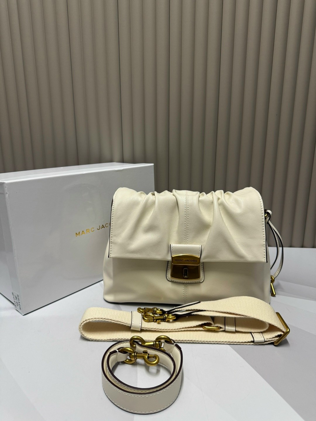 сумка,сумки женская,бежевая сумка,сумки на плечо,модная женская сумка