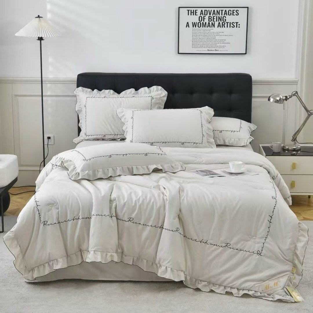 комплект постельного белья с одеялом,комплект постельного белья с одеялом евро,комплект постельного белья с готовыми одеялами,комплект постельного белья,комплект постельного белья с одеялом сатин евро