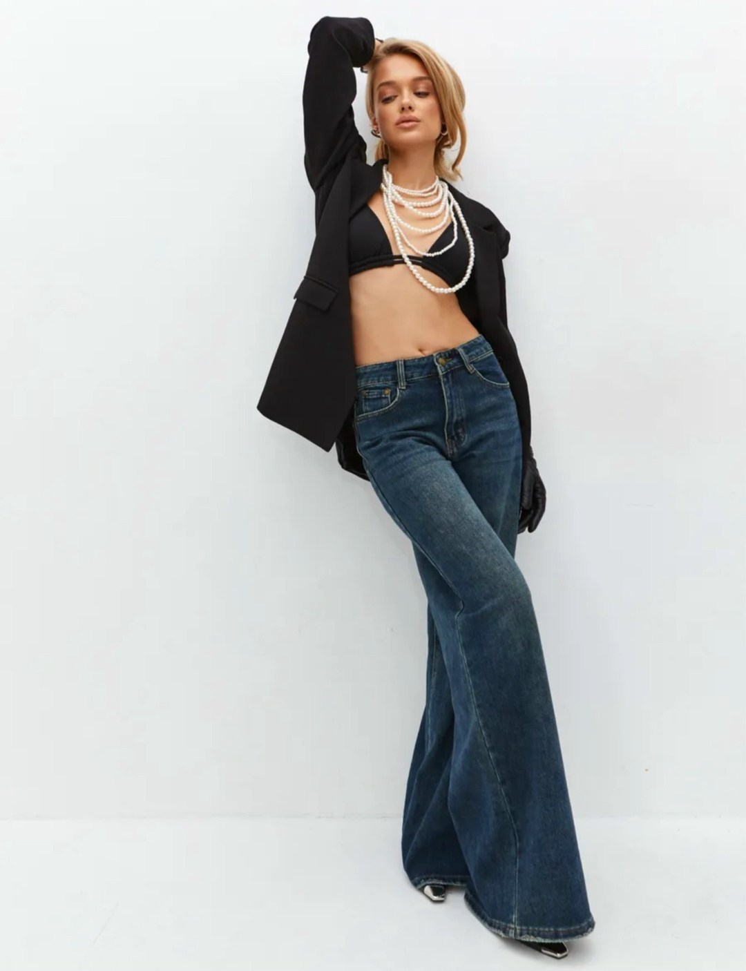 джинсы женские клеш,женские джинсы,стильные джинсы,брюки джинсы,джинсы широкие