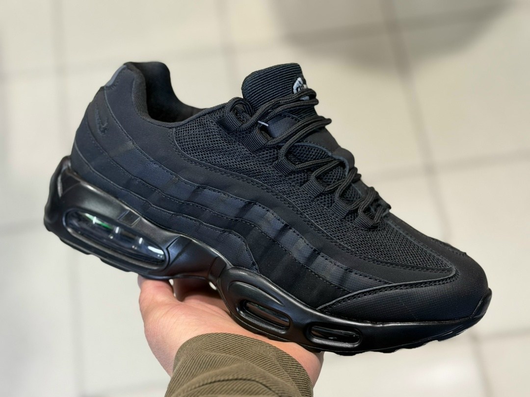 кроссовки nike air max 95,мужские кроссовки nike air max 95,nike air max 95,nike air max 95 essential,nike air max 95 triple black
