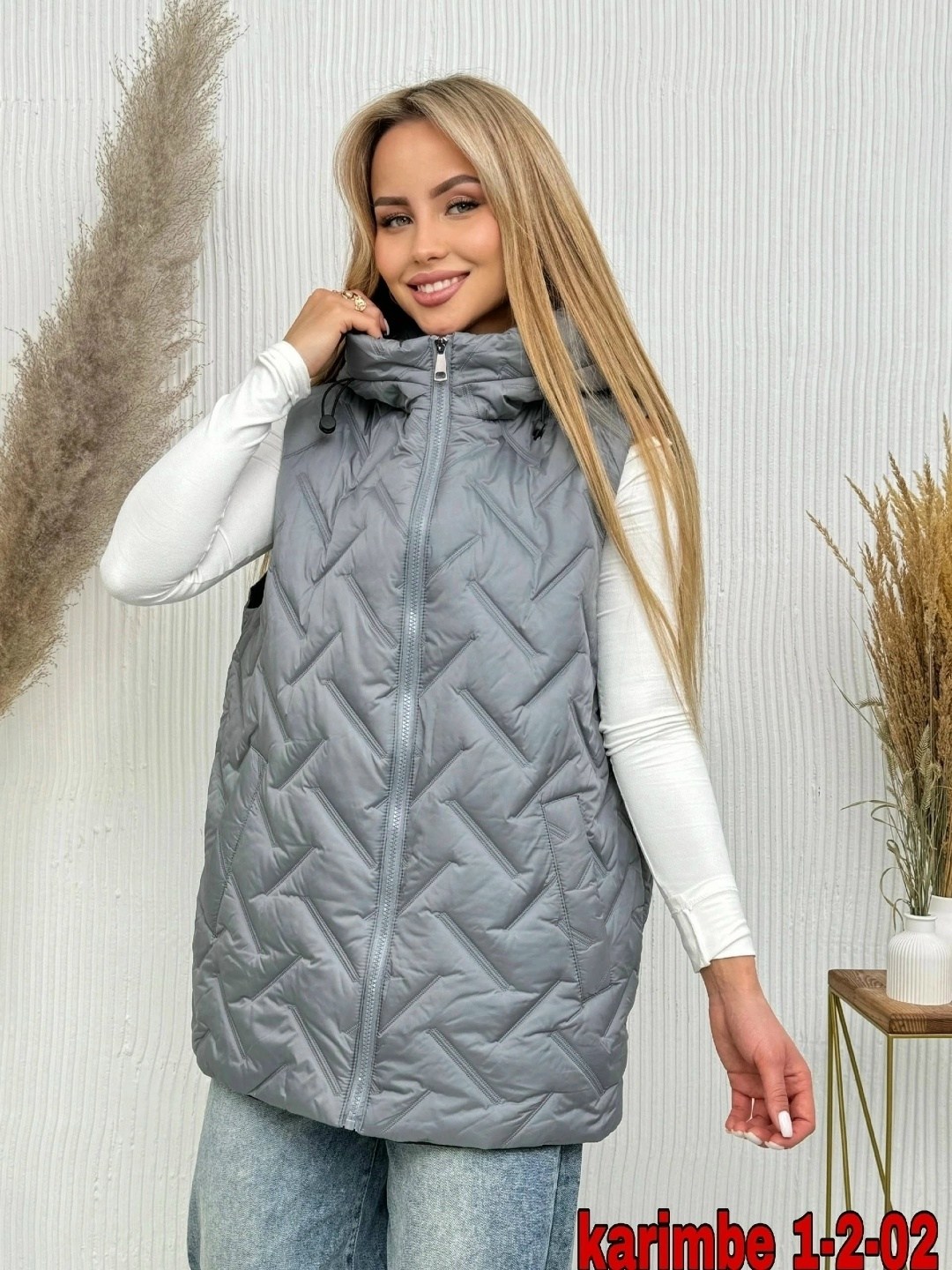 жилетка женская,женские жилеты,жилет,жилетка с капюшоном,теплый жилет