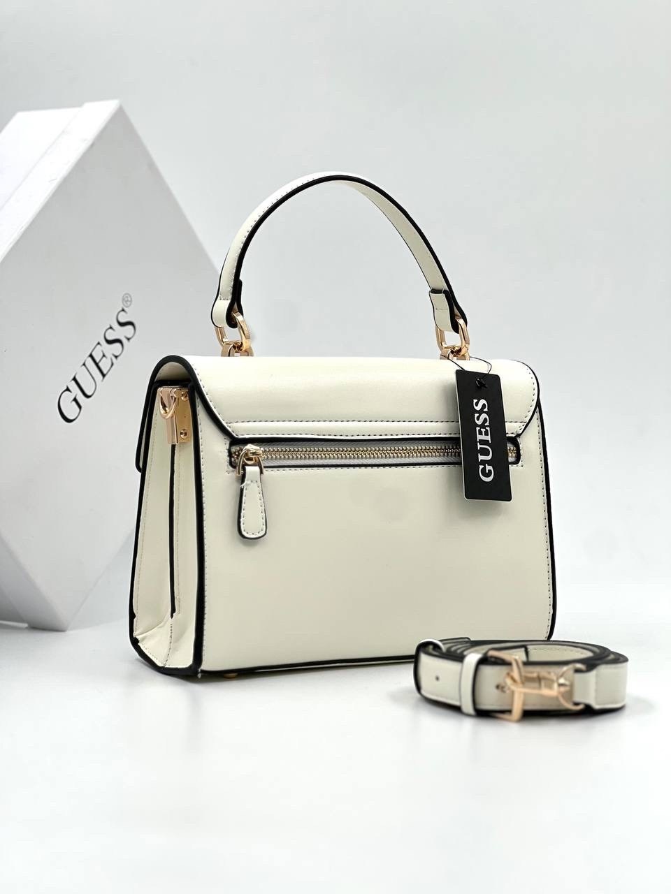 сумка женская guess,сумка guess,guess сумка через плечо,сумка на плечо guess,белая сумка guess