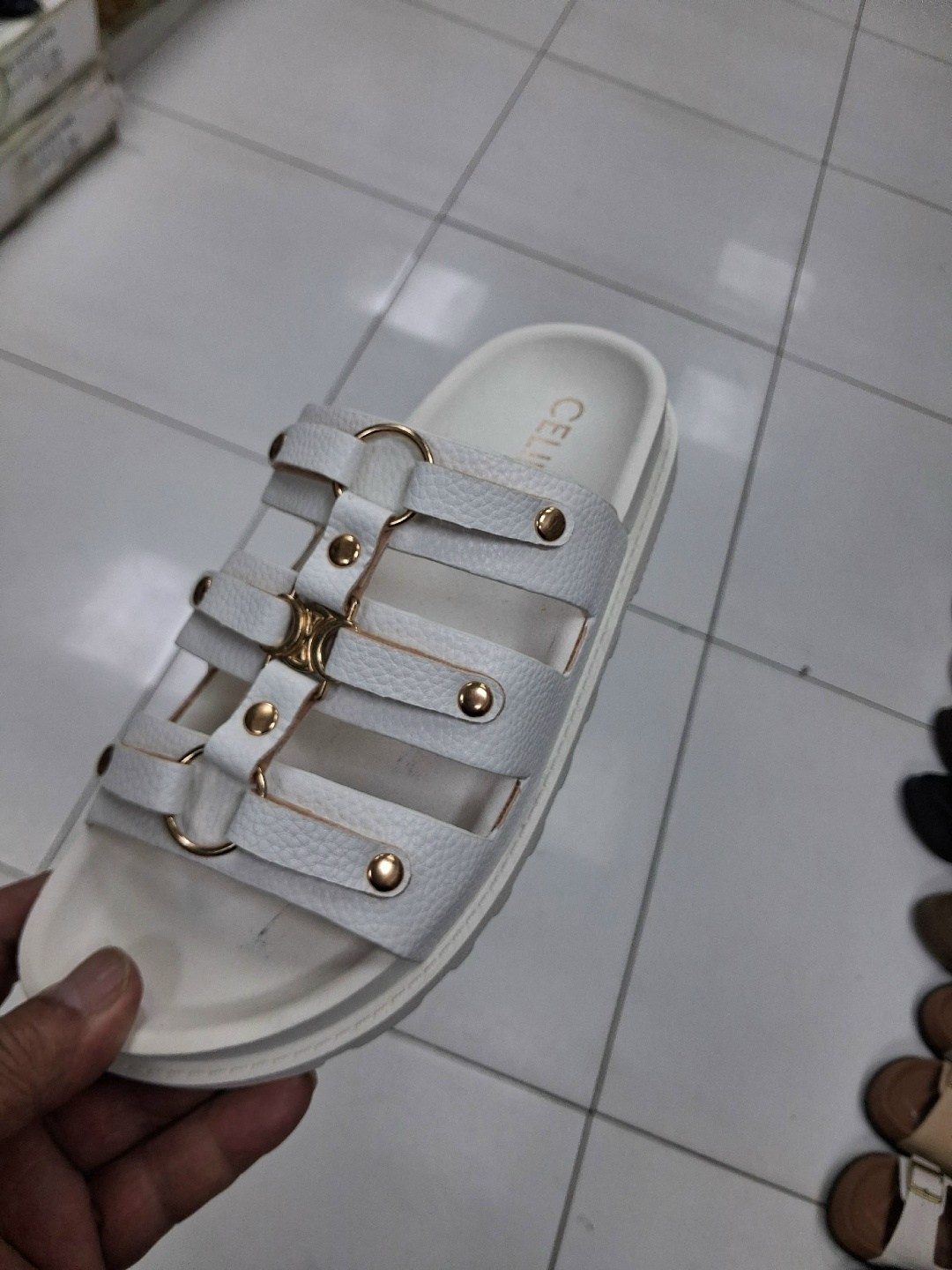 ,обуви,сандали,женские шлепанцы,сандалии мужские