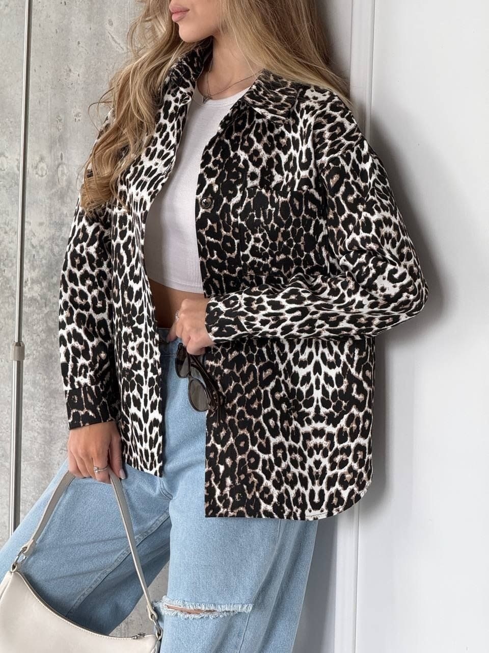 повседневная куртка,леопардовая куртка,стильные образы,женская укороченная куртка с леопардовым принтом,мода модная