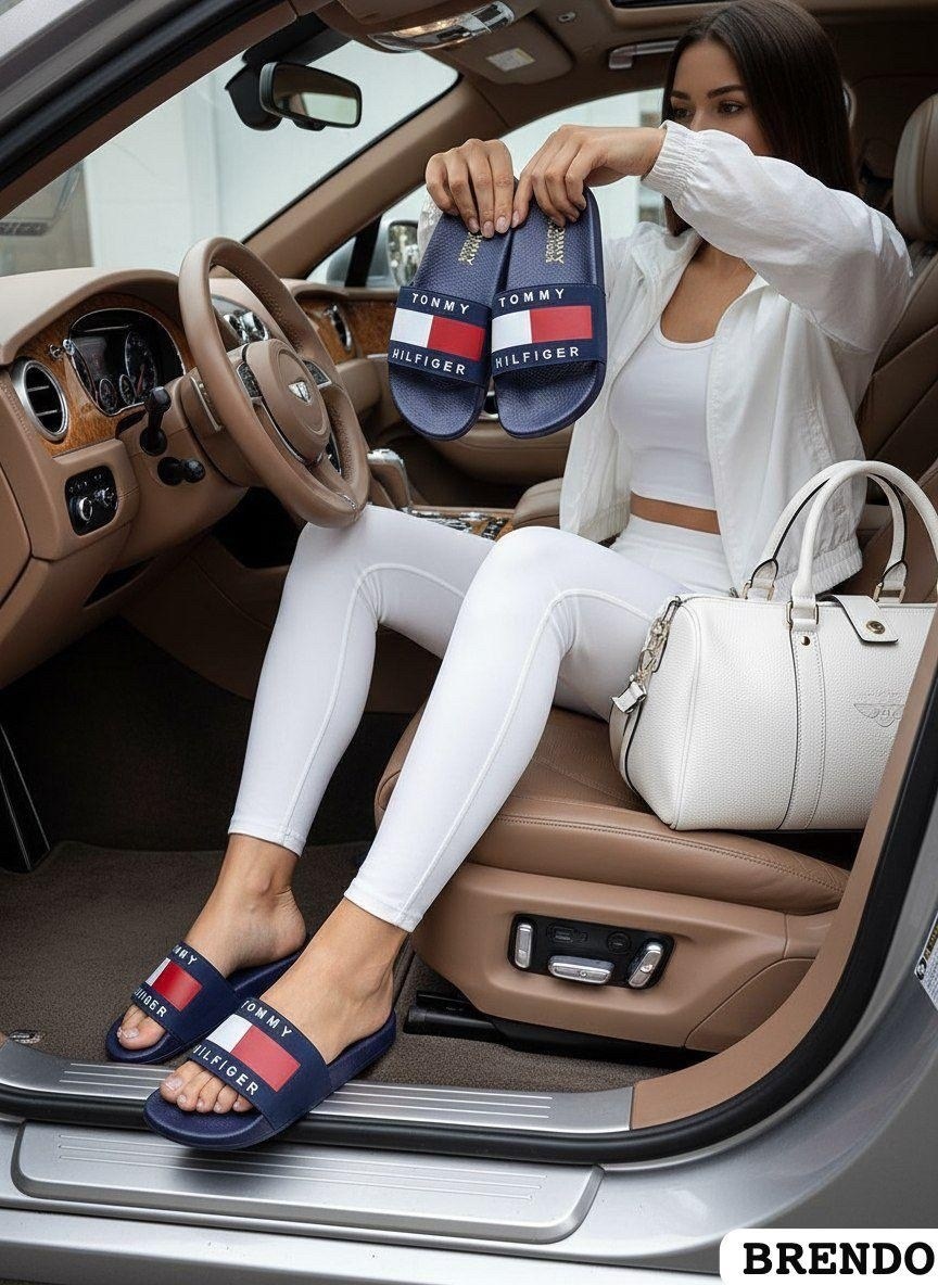 шлепанцы tommy hilfiger,шлепанцы томми хилфигер,tommy hilfiger tommy hilfiger,,белые шлепанцы с логотипом tommy hilfiger